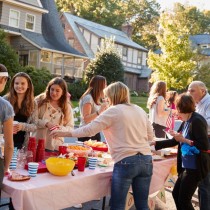 Tips For Hosting an Epic Summer Block Party | Fun Neighborhood Event