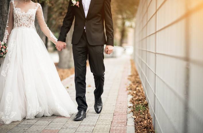 What are the Steps to Plan A Spring Wedding? | Wedding Planning Guide