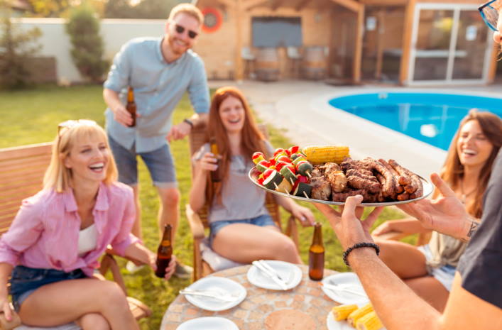 9 Things to Never Do at an Outdoor Party | Party Hosting Dos and Don'ts